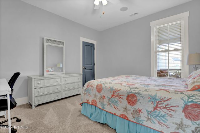 858 Lake Willow Way, Holly Ridge, NC 28445