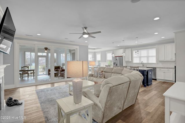 858 Lake Willow Way, Holly Ridge, NC 28445