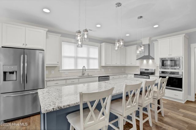 858 Lake Willow Way, Holly Ridge, NC 28445