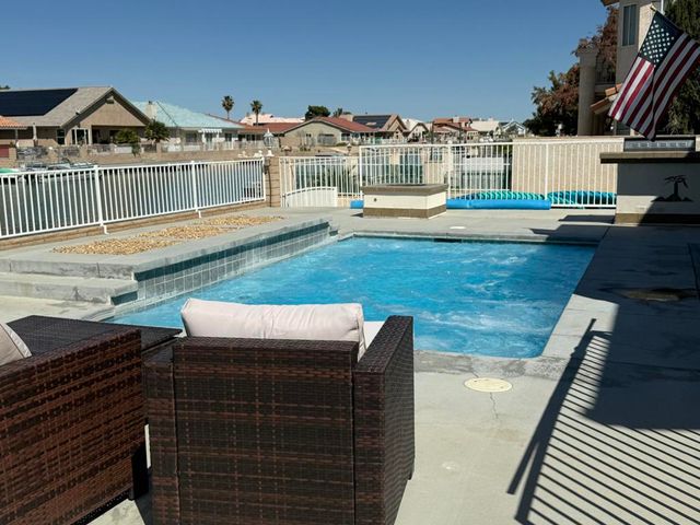 26334 Edgewater Lane, Helendale, CA 92342