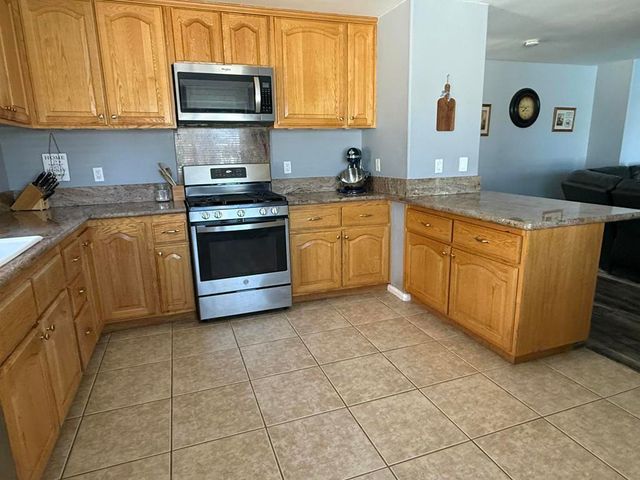 26334 Edgewater Lane, Helendale, CA 92342