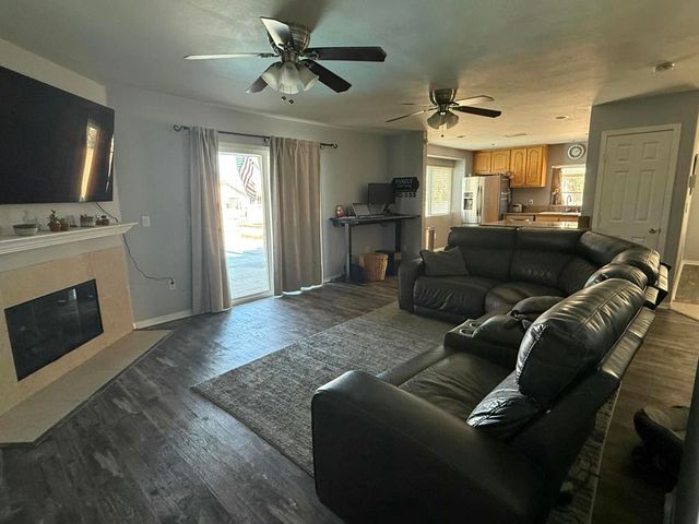 26334 Edgewater Lane, Helendale, CA 92342