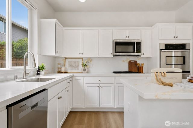 12936 NE 198th Place, Woodinville, WA 98072