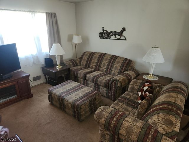 201 1St St, Middlesex Boro, NJ 08846