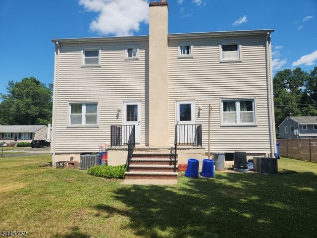 201 1St St, Middlesex Boro, NJ 08846