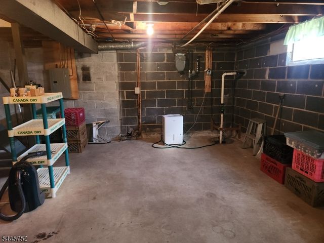 201 1St St, Middlesex Boro, NJ 08846