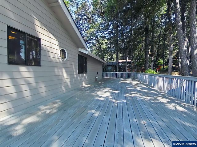 3007 NW Angelica Dr, Corvallis, OR 97333