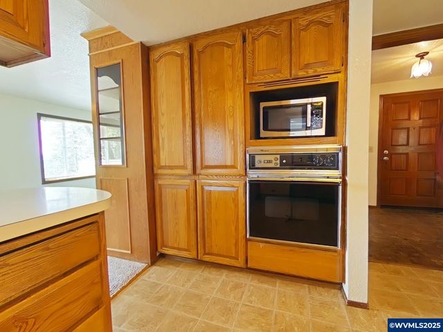 3007 NW Angelica Dr, Corvallis, OR 97333
