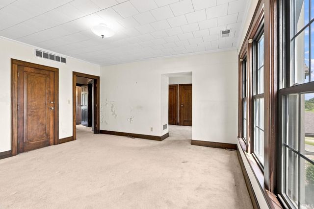 11000 Old State Road, Evansville, IN 47711