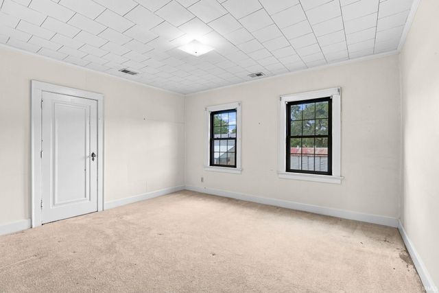 11000 Old State Road, Evansville, IN 47711