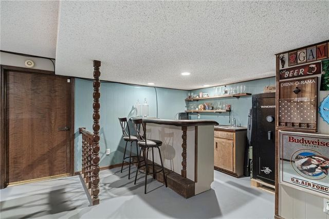 8329 WILLOW Way, Raytown, MO 64138