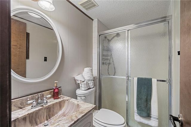 8329 WILLOW Way, Raytown, MO 64138