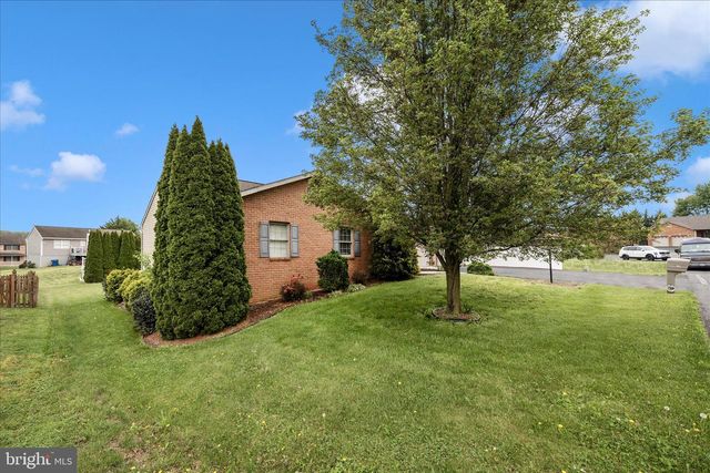 235 MONTCLAIR CT, Hagerstown, MD 21742