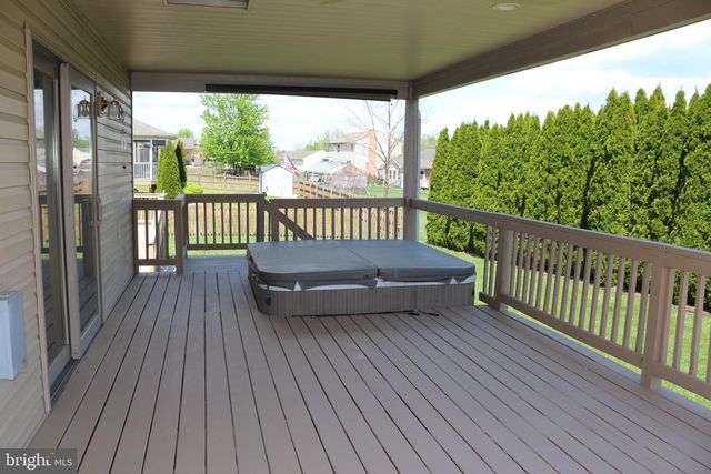235 MONTCLAIR CT, Hagerstown, MD 21742