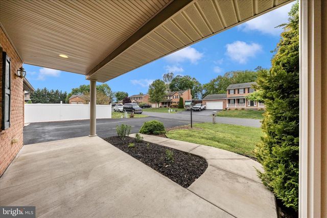 235 MONTCLAIR CT, Hagerstown, MD 21742