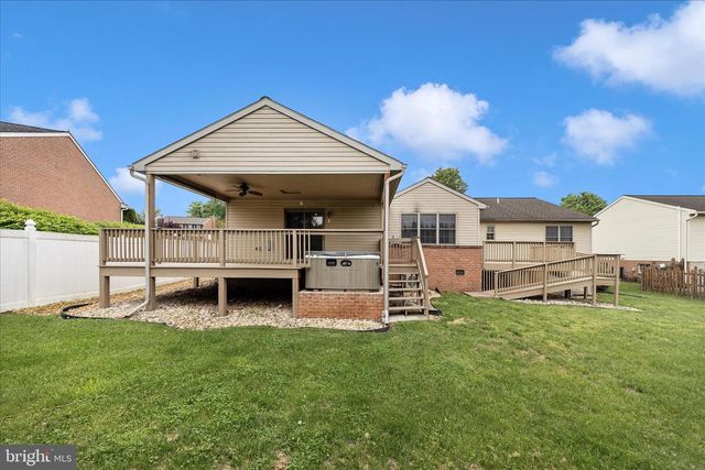 235 MONTCLAIR CT, Hagerstown, MD 21742