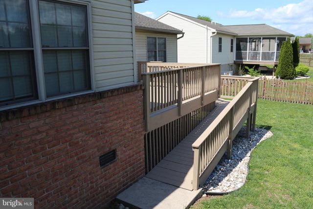 235 MONTCLAIR CT, Hagerstown, MD 21742
