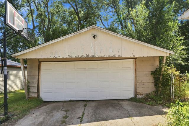 7425 25TH Street, Milan, IL 61264