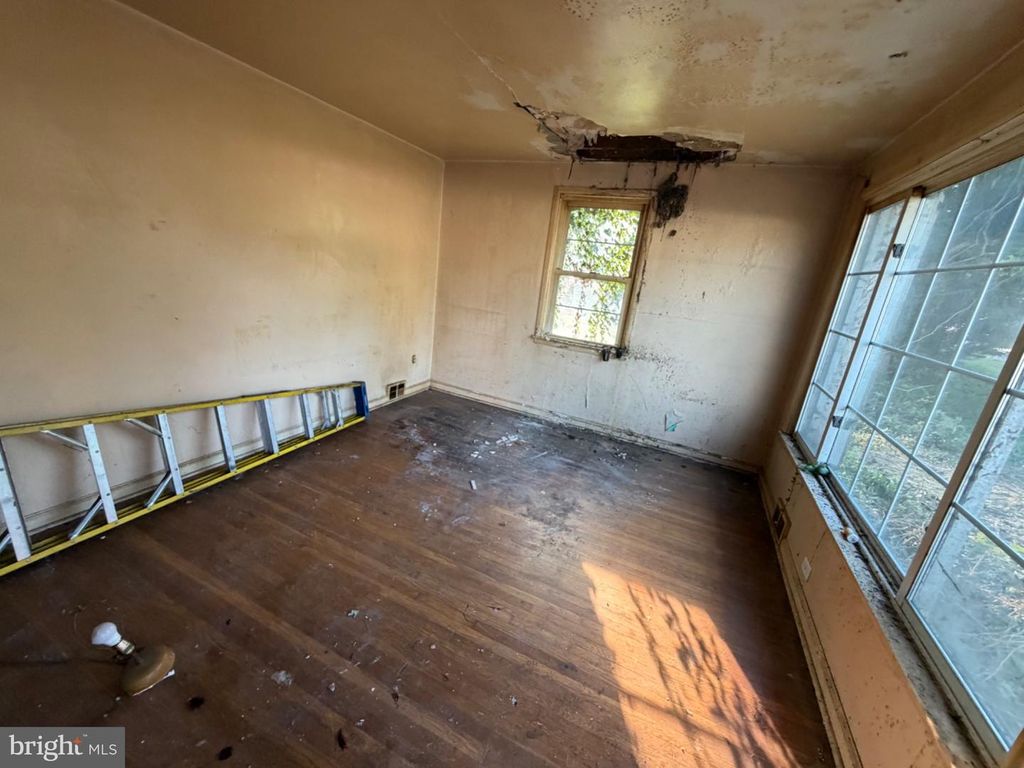 109 COUNTY LINE RD, FEASTERVILLE-TREVOSE, PA 19053 — photo 5