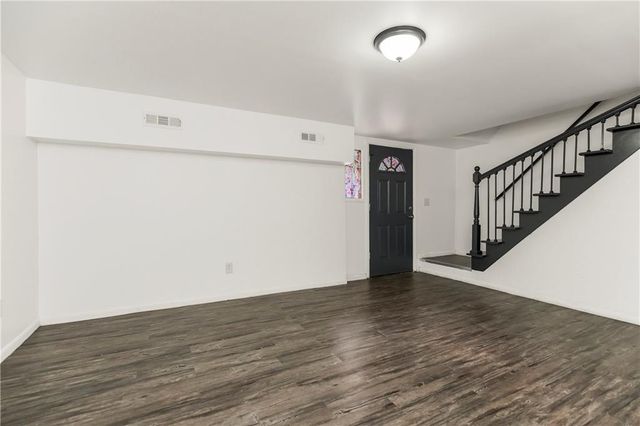 8226 McGee Street, Kansas City, MO 64114