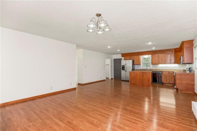 8226 McGee Street, Kansas City, MO 64114