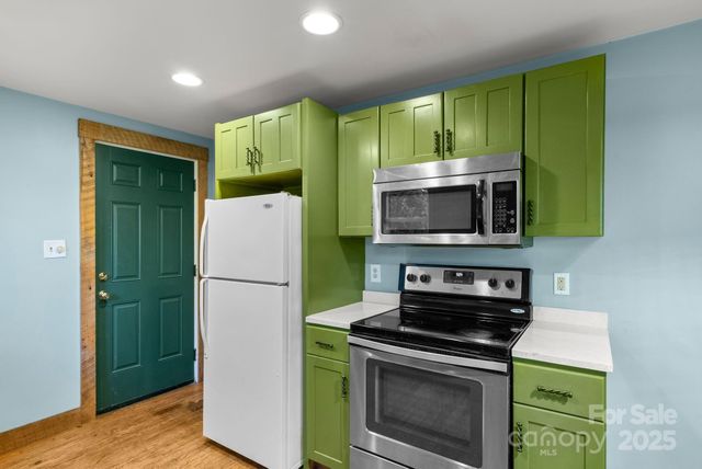 456 Rector Corner Road, Marshall, NC 28753