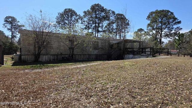 16517 VILLAGE GREEN Drive N, Jacksonville, FL 32234