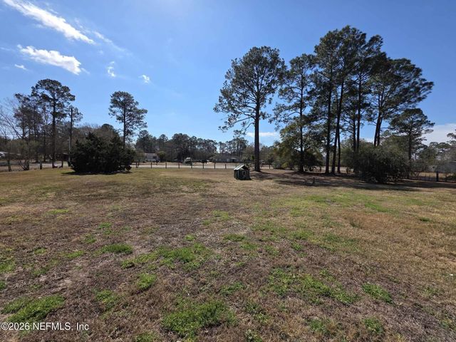 16517 VILLAGE GREEN Drive N, Jacksonville, FL 32234