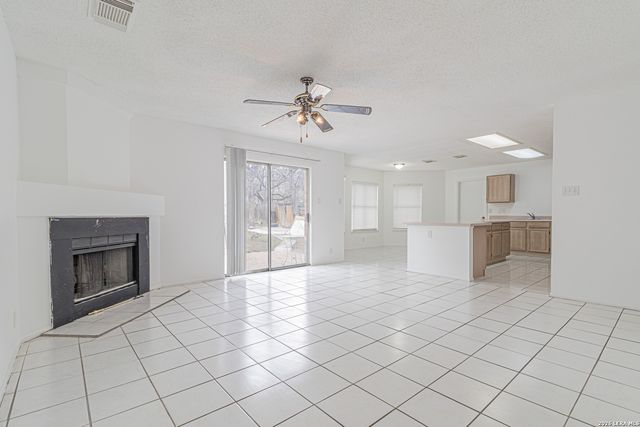 11015 Kimes Park Dr, San Antonio, TX 78249