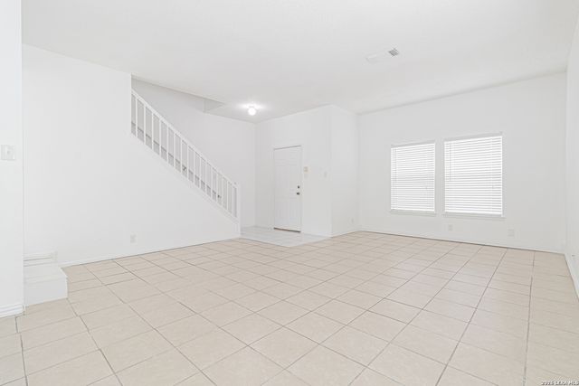 11015 Kimes Park Dr, San Antonio, TX 78249