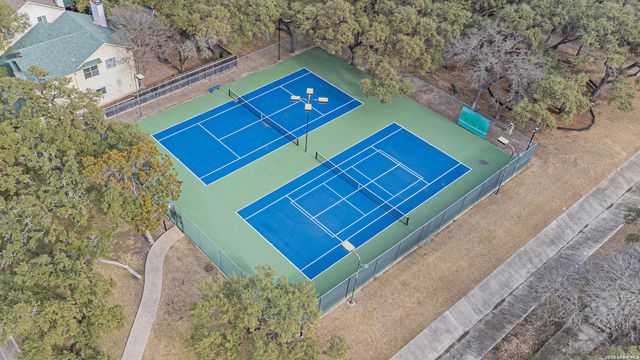 11015 Kimes Park Dr, San Antonio, TX 78249