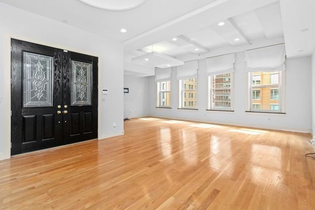 811 Boylston St PH5, Boston, MA 02116