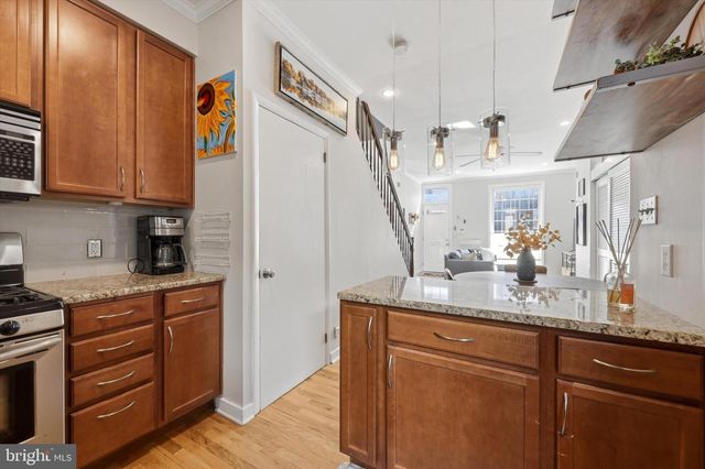 790 N 27TH ST, Philadelphia, PA 19130