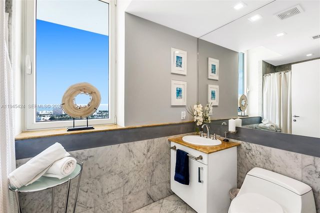 540 W Ave 2311 2311, Miami Beach, FL 33139