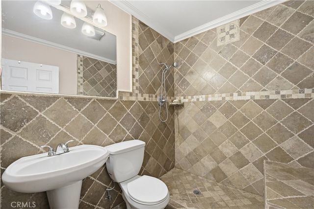 1640 Arapahoe Street, Los Angeles, CA 90006