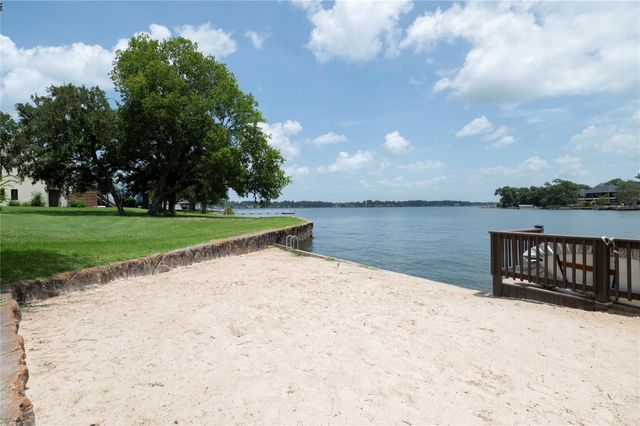 1436 Bowsprit Point, Willis, TX 77318
