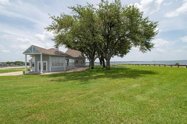 1436 Bowsprit Point, Willis, TX 77318