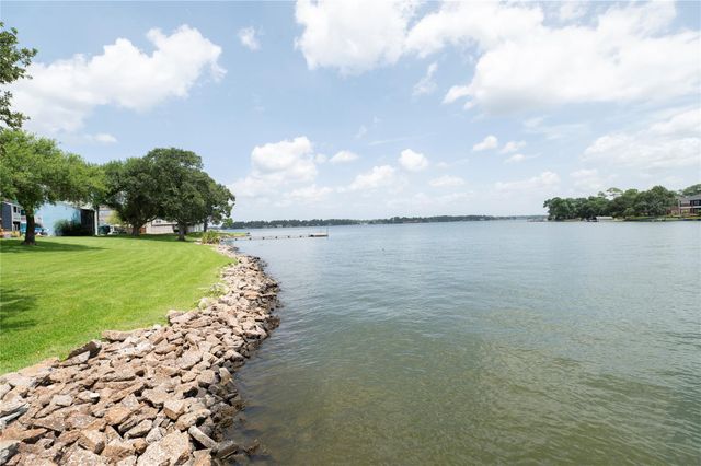 1436 Bowsprit Point, Willis, TX 77318