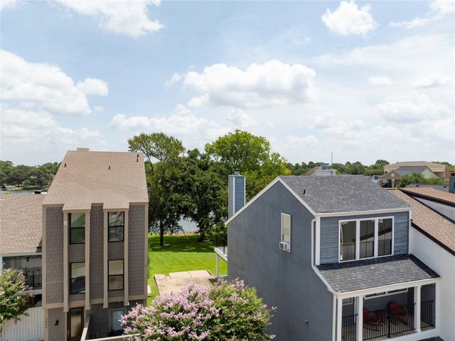 1436 Bowsprit Point, Willis, TX 77318
