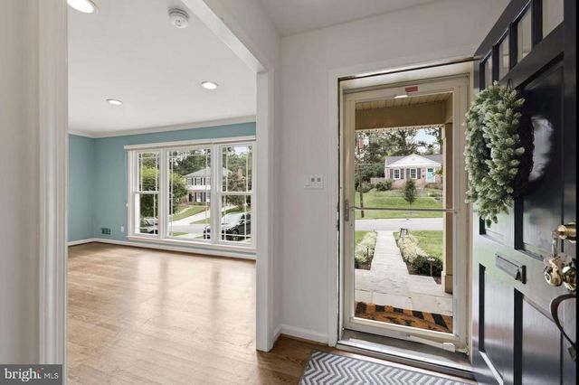 8111 WHITES FORD WAY, Potomac, MD 20854
