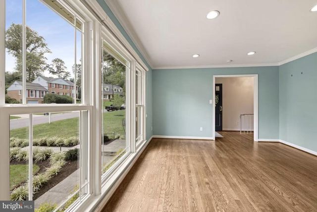 8111 WHITES FORD WAY, Potomac, MD 20854