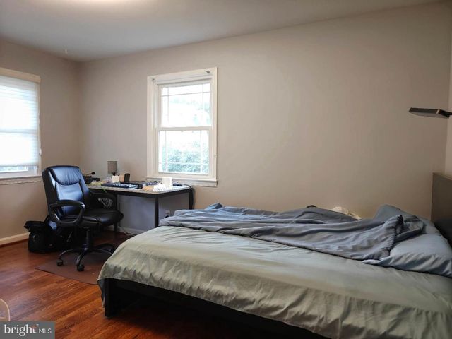 8111 WHITES FORD WAY, Potomac, MD 20854