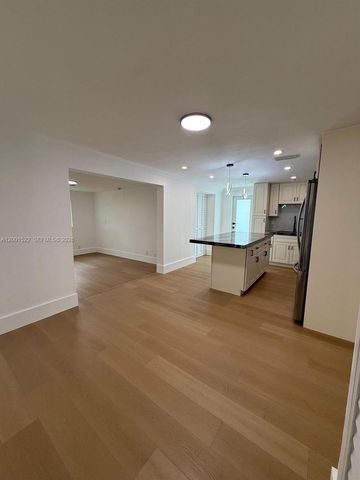 3169 NW 102nd St, Miami, FL 33147