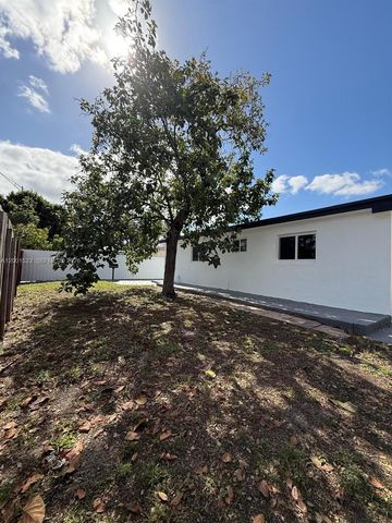 3169 NW 102nd St, Miami, FL 33147