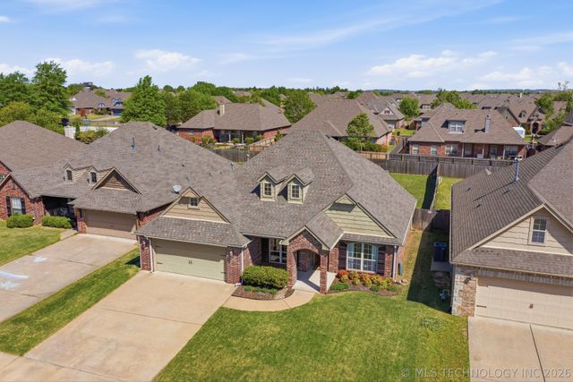 3711 W 110th Street S, Jenks, OK 74037