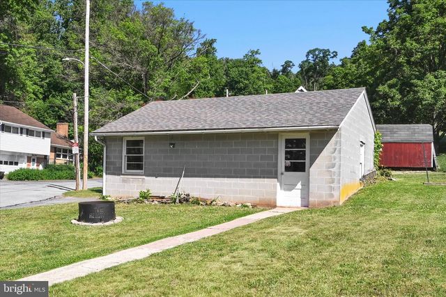 186 W MAIN ST, Adamstown, PA 19501