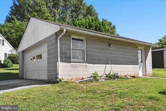 186 W MAIN ST, Adamstown, PA 19501