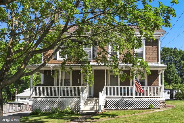 186 W MAIN ST, Adamstown, PA 19501