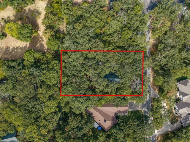 196 Lakecrest Drive, Pottsboro, TX 75076