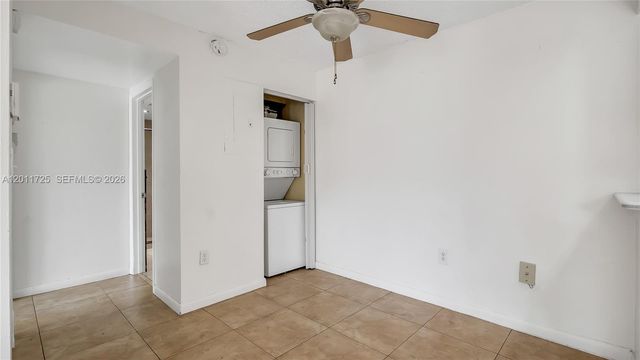 7200 Fairway Dr H12, Miami Lakes, FL 33014